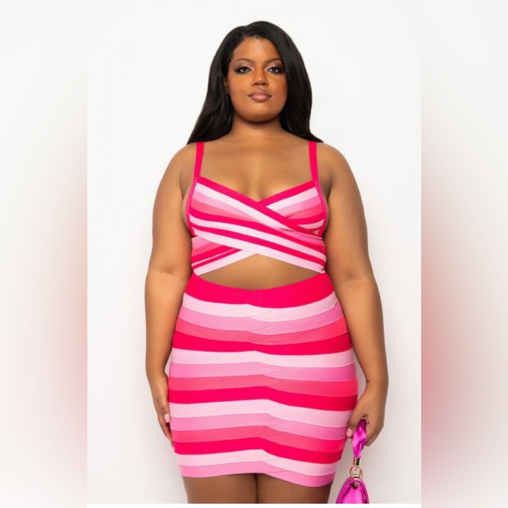 AKIRA Plus two piece “Lollipop” bandage set : top and skirt